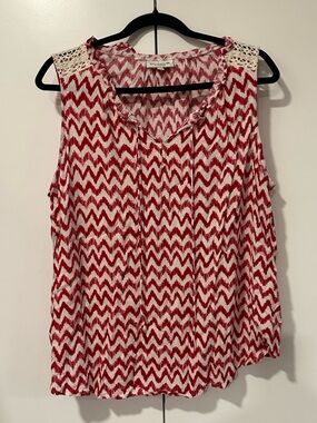 Studio B Women’s Red Chevron Sleeveless Top 2x